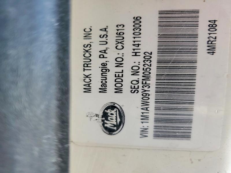 2015 Mack CXU613 Semi Truck