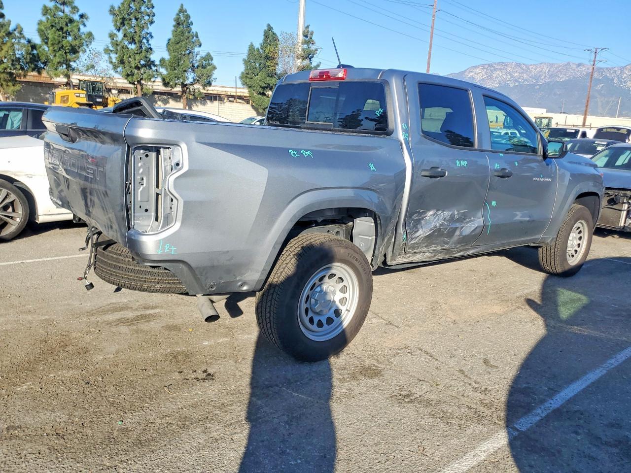 2025 Chev Colorado