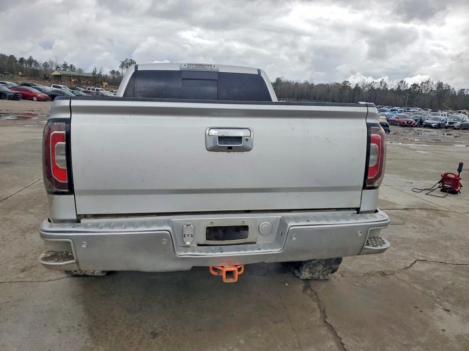 2018 GMC Sierra K1500 SLT
