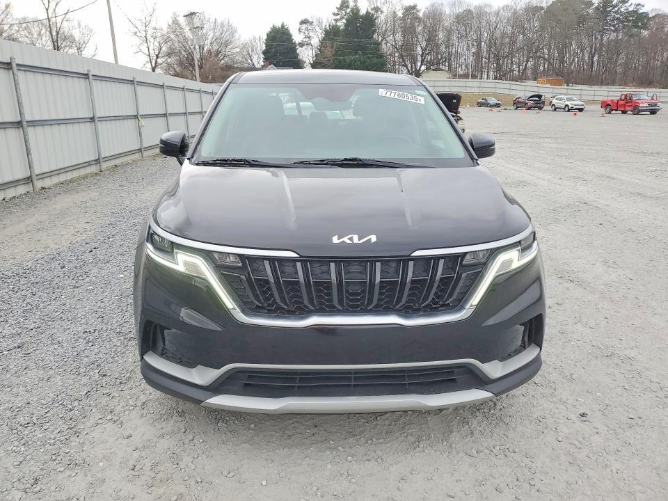2022 KIA Carnival lx