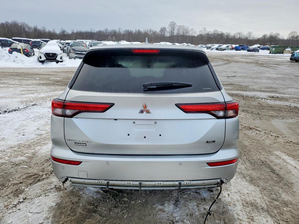 2022 Mitsubishi Outlander sel