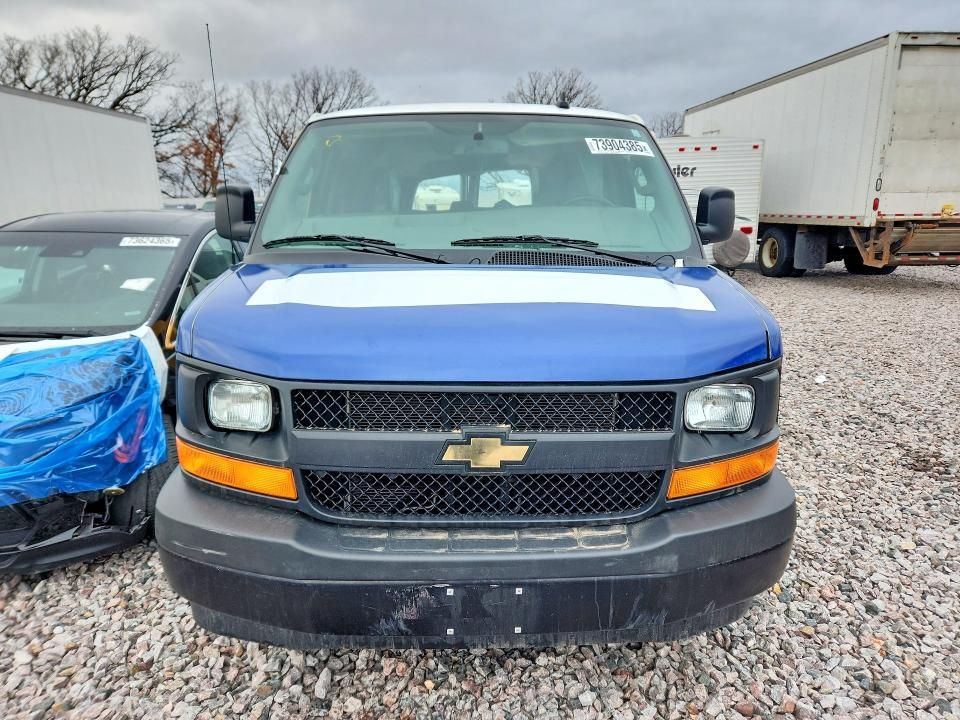 2017 Chevrolet Express G3500 ls