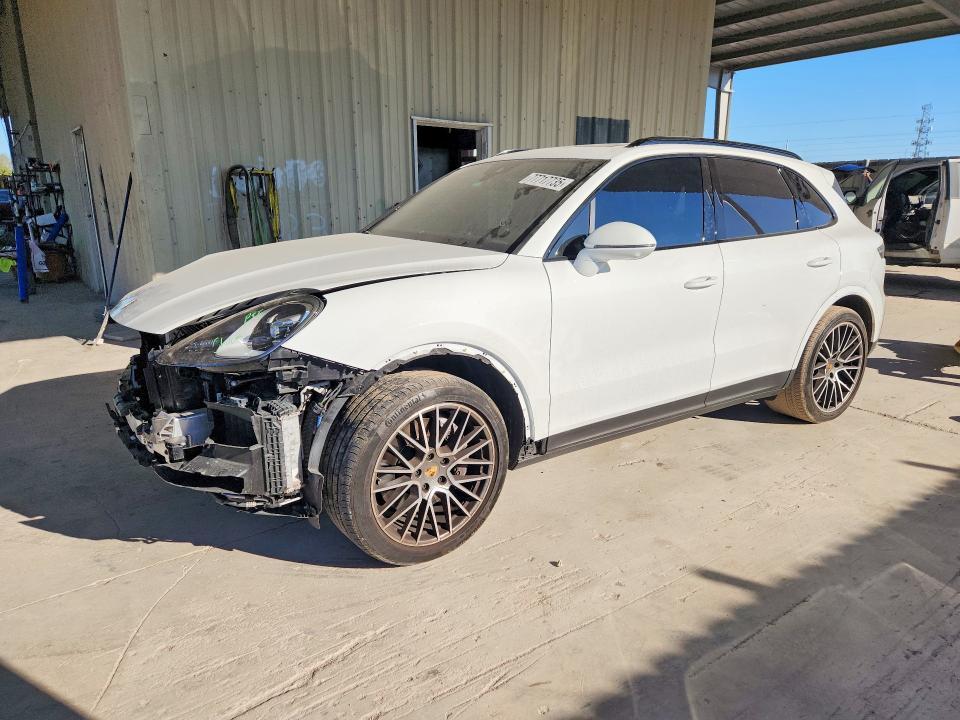 2023 Porsche Cayenne Base