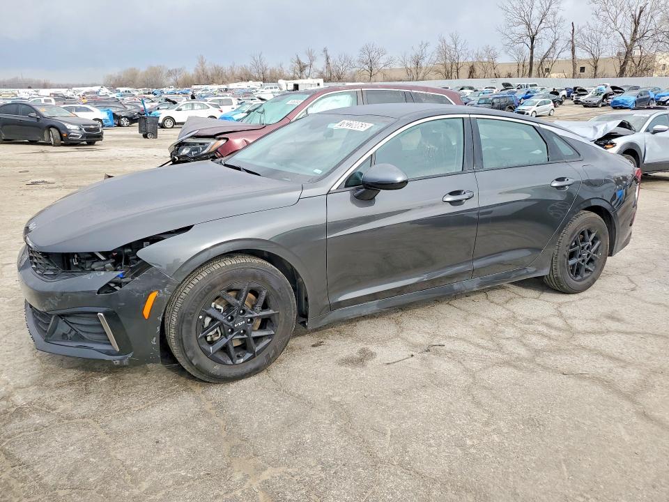 2026 KIA K5 lxs