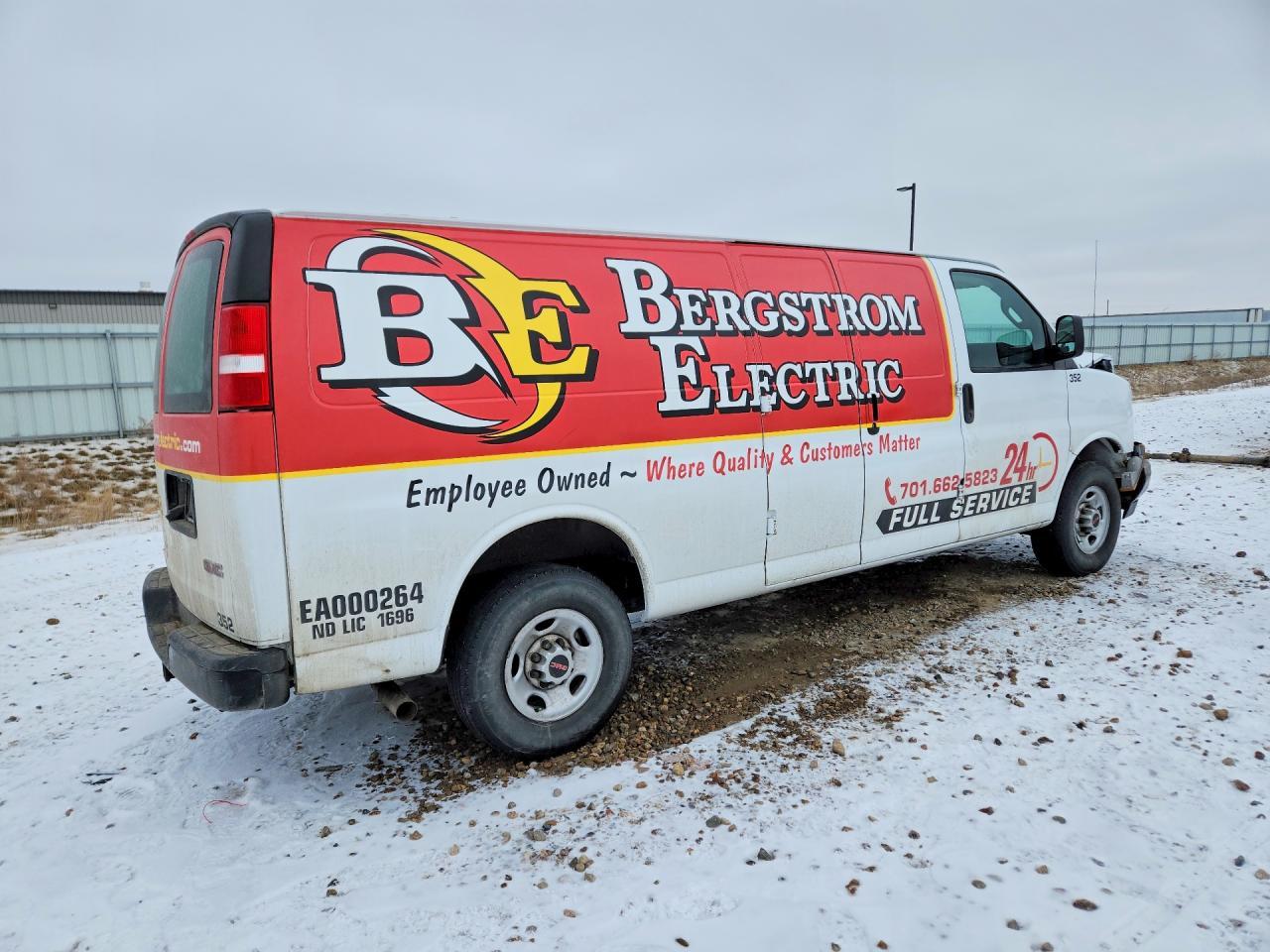 2023 GMC Savana 3500 Cargo Delivery Van