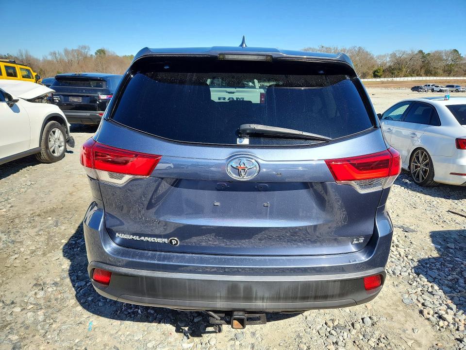 2019 Toyota Highlander le