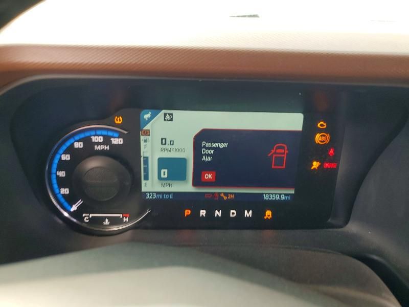 2024 Ford Bronco Outer Banks