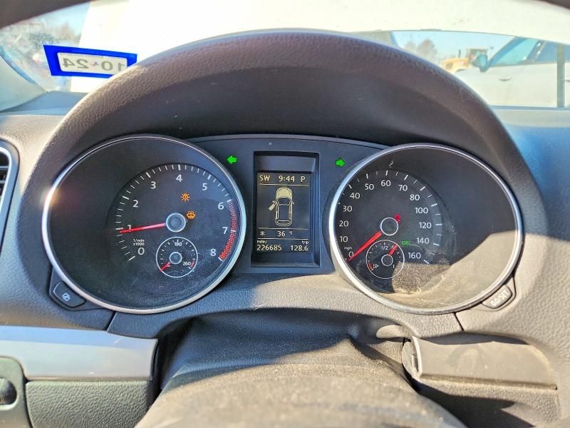 2011 Volkswagen Golf