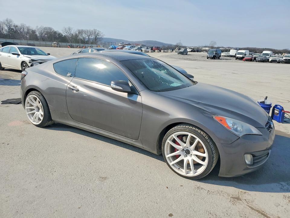 2012 Hyundai Genesis Coupe 3.8 Track