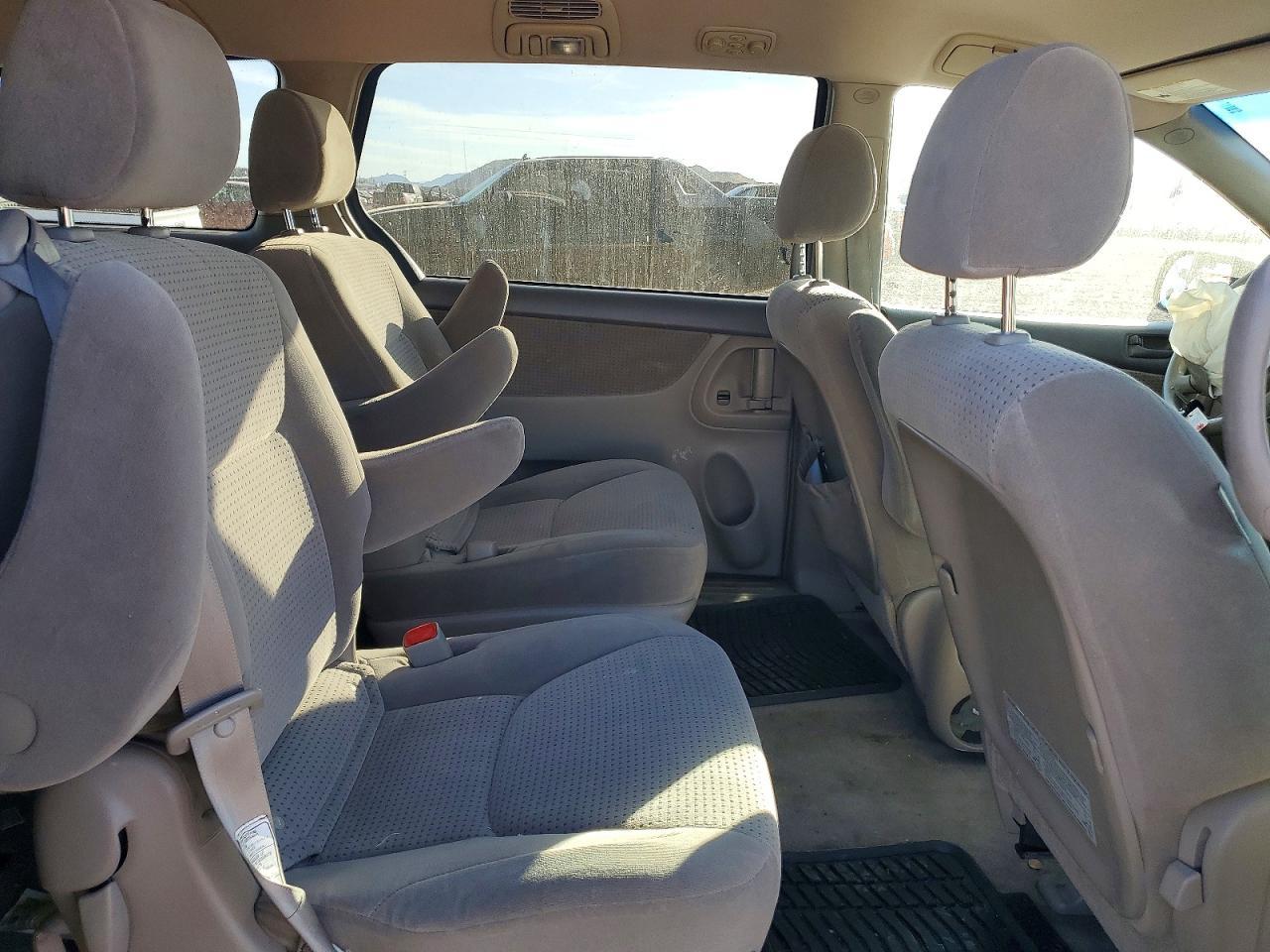 2006 Toyota Sienna ce