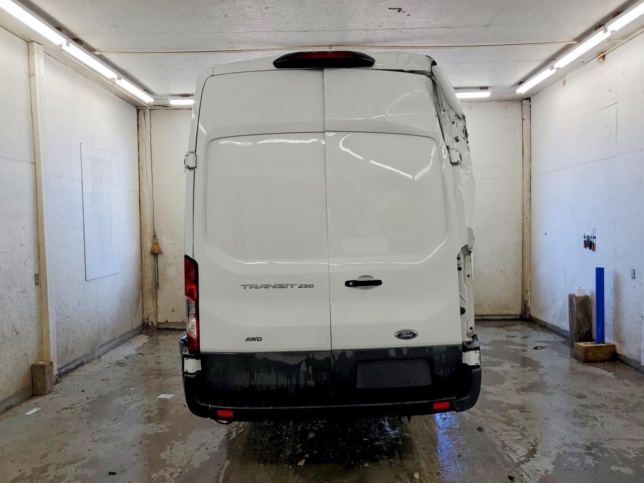 2023 Ford Transit T-250