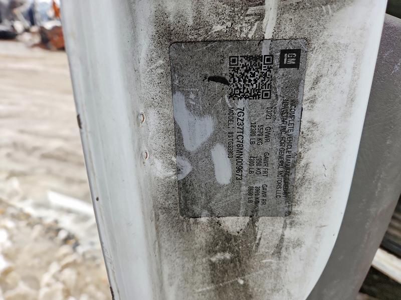 2021 GMC Savana BOX Truck