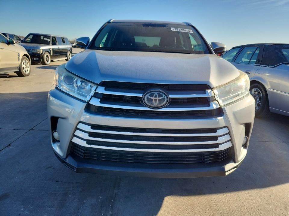 2017 Toyota Highlander se