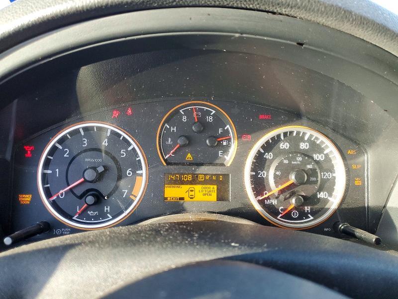 2010 Nissan Armada se