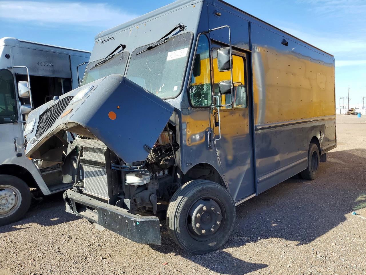2020 Freigliner 2020 Freightliner MT 45G Delivery Van