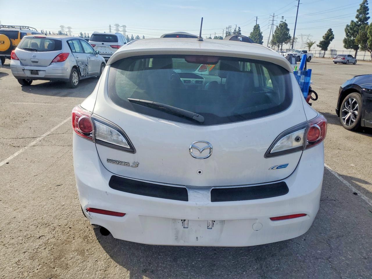 2013 Mazda 3 I