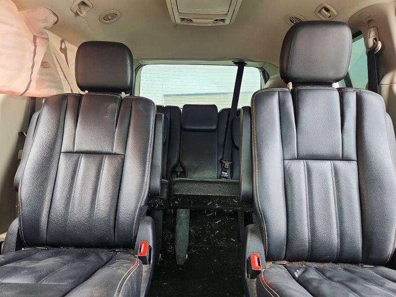 2014 Chrysler Town & Country Touring