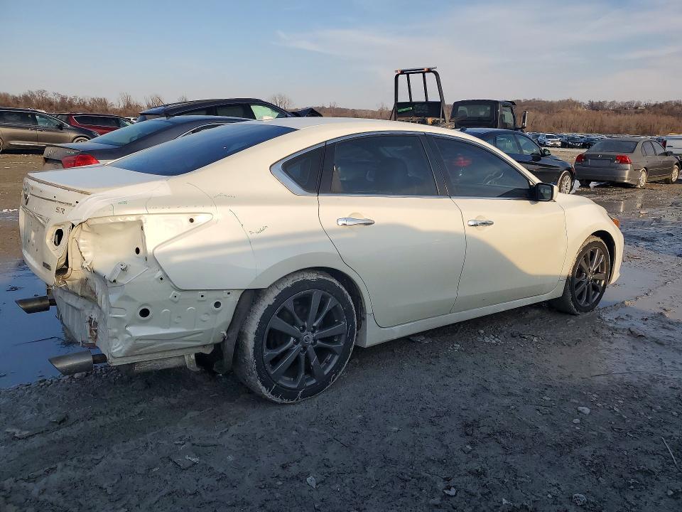 2018 Niss Altima
