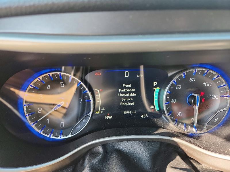 2023 Chrysler Pacifica Touring l
