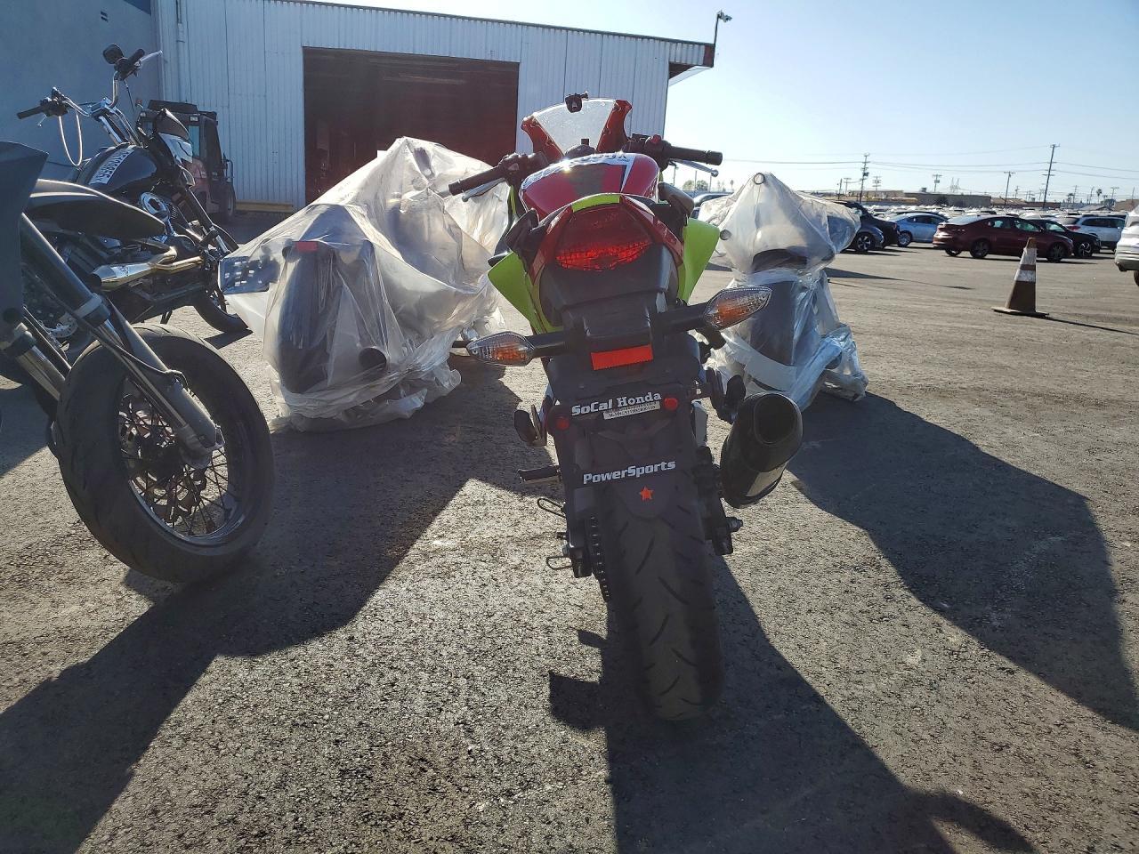 2022 Honda CBR300 R