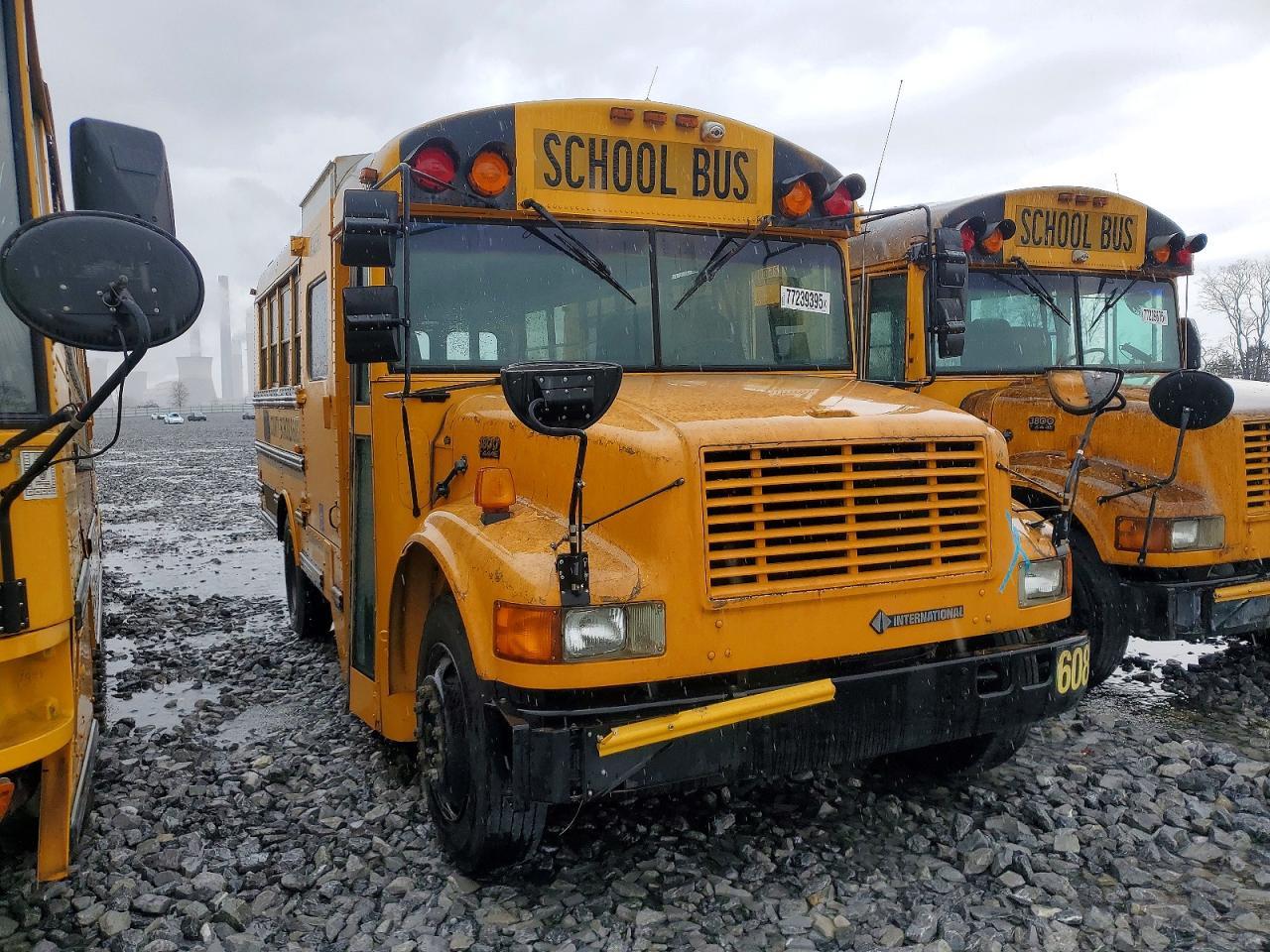 1997 International 3000 3800-School Bus