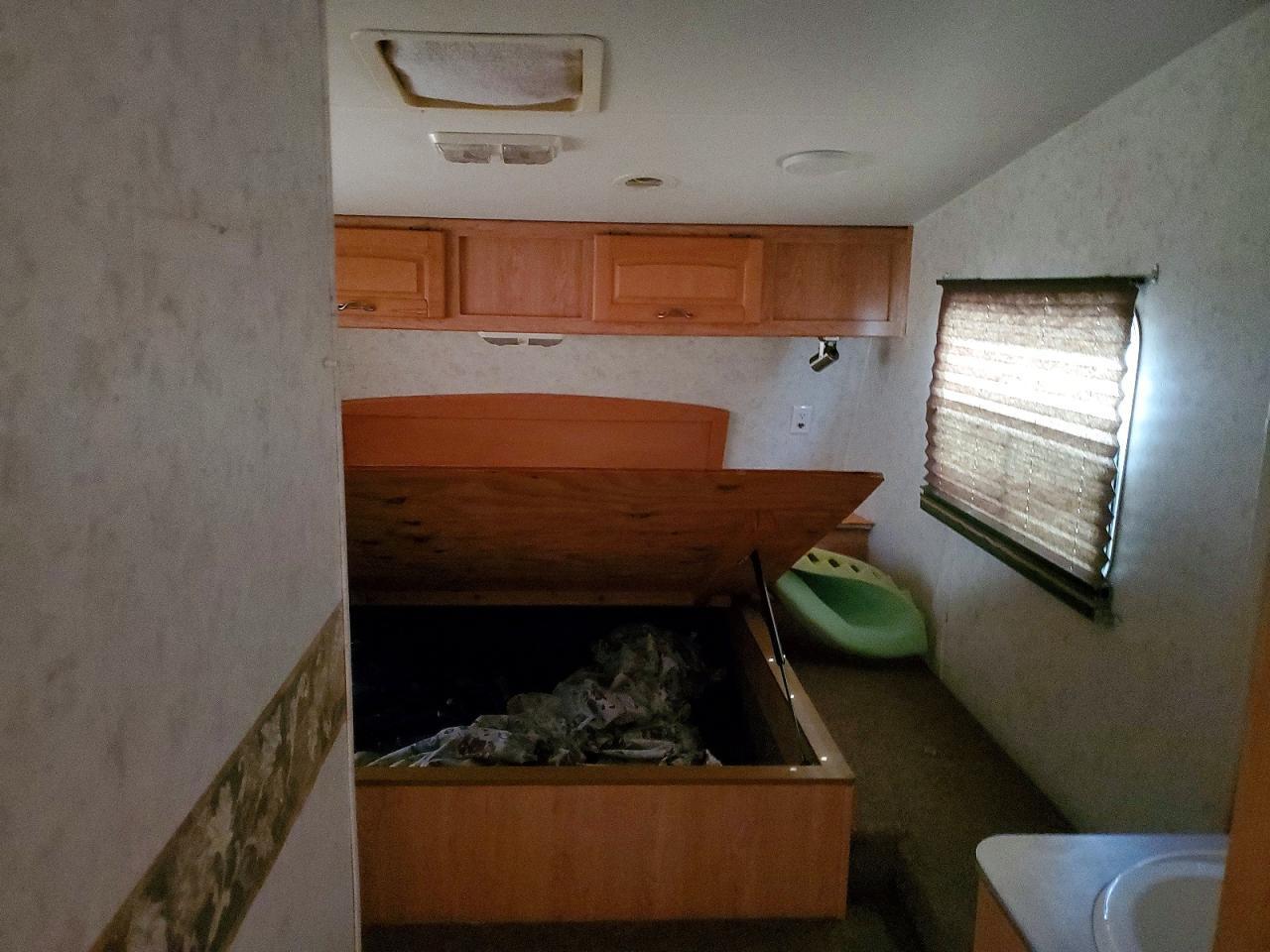 2005 Thor Jazz Camper
