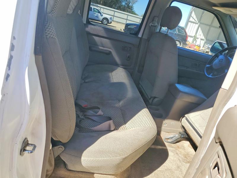2001 Nissan Frontier XE
