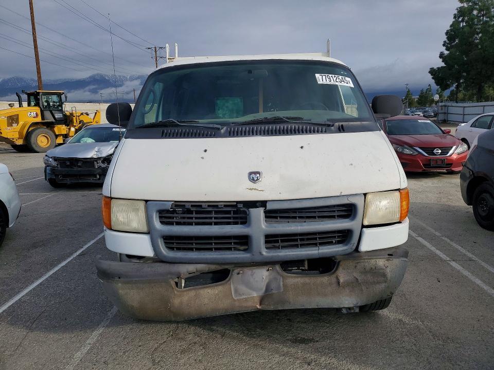 2002 Dodge Ram van B2500