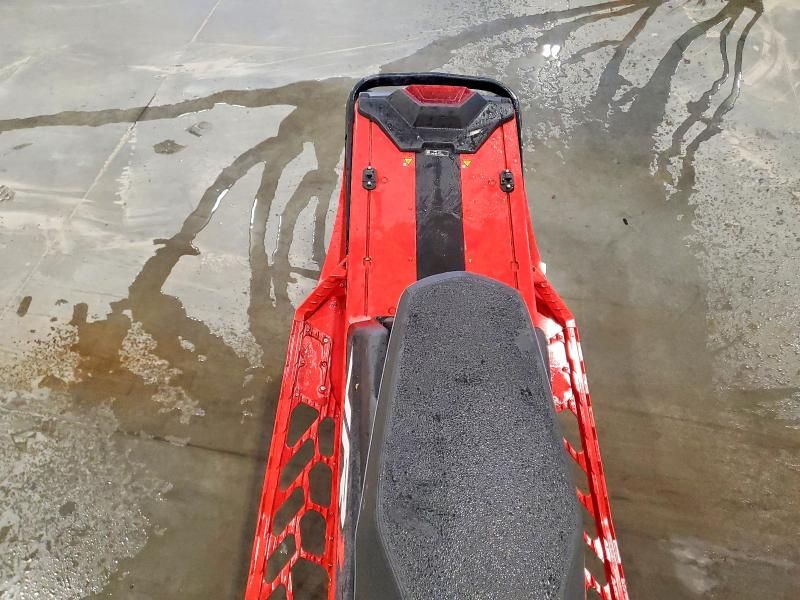 2024 Polaris 850 Indy VR1