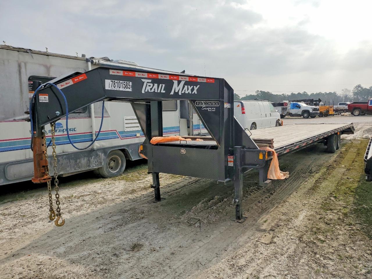 2025 Tlxx 2025 Trail Maxx Equipment Trailer