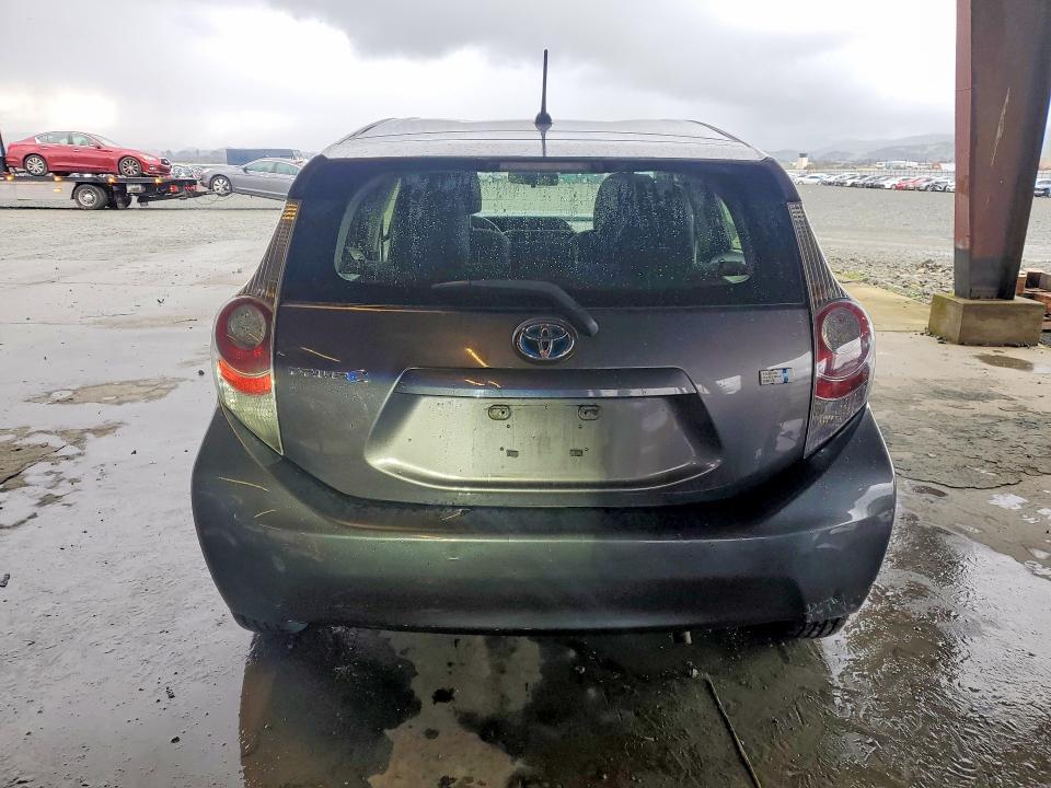 2013 Toyota Prius c