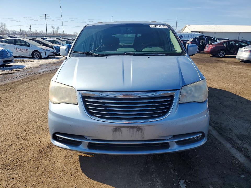 2013 Chrysler Town & Country Touring