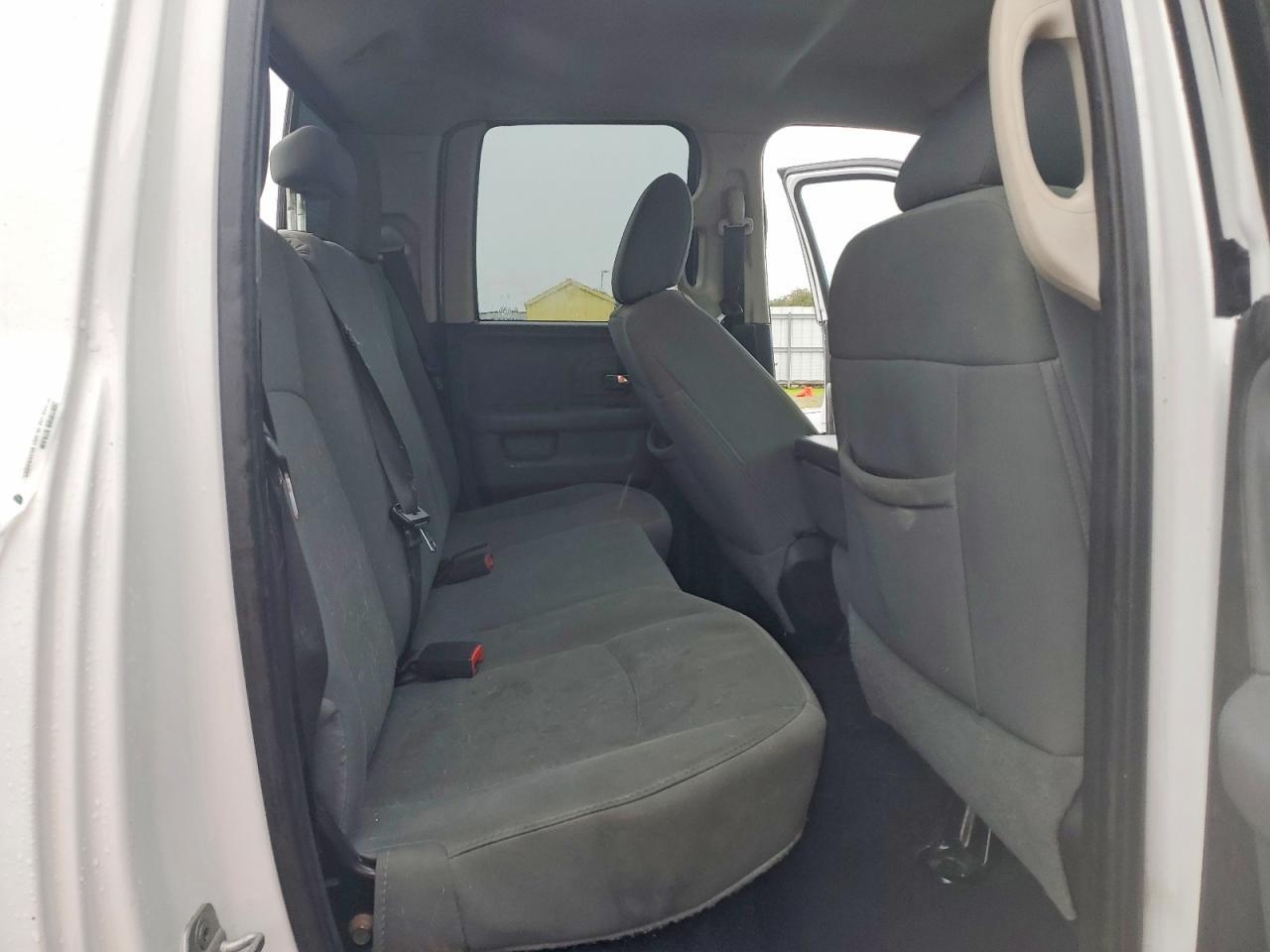 2013 Dodge Ram 1500 slt