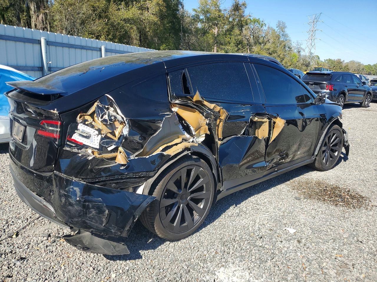 2024 Tesla Model x