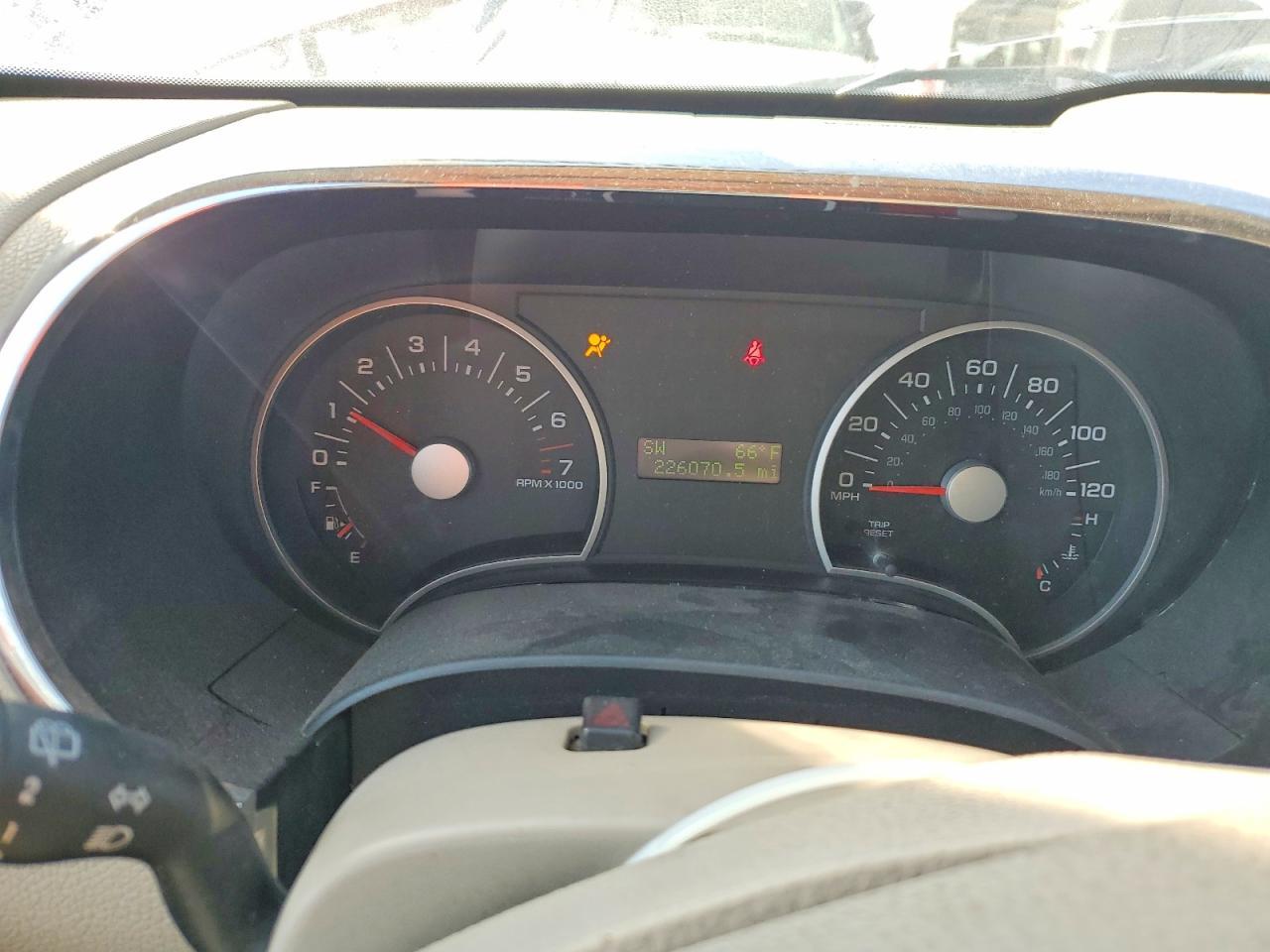 2006 Ford Explorer xlt