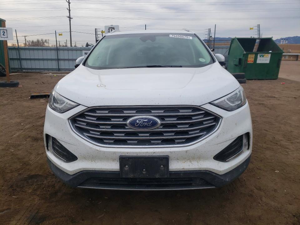 2019 Ford Edge sel