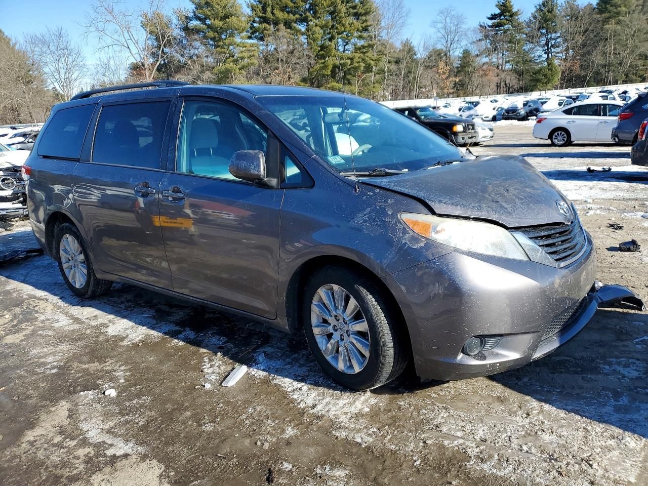 2011 Toyota Sienna le