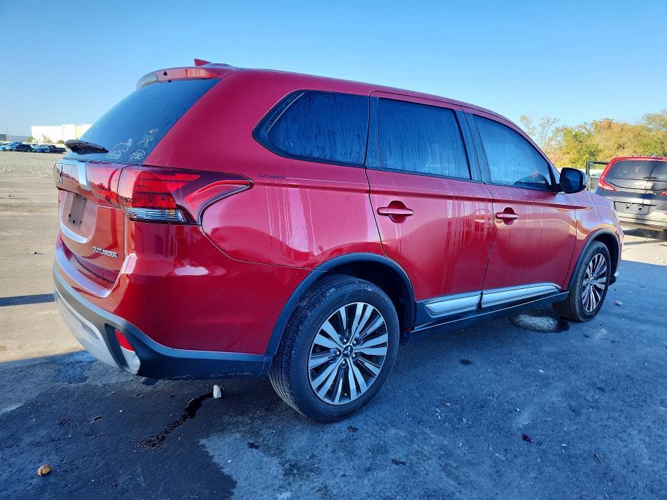 2019 Mitsubishi Outlander es