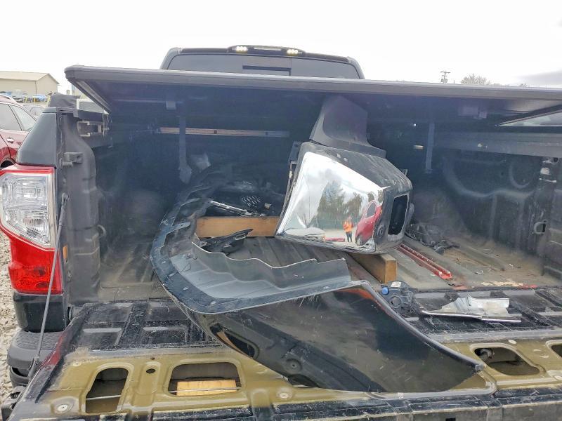 2016 Nissan Titan XD SL