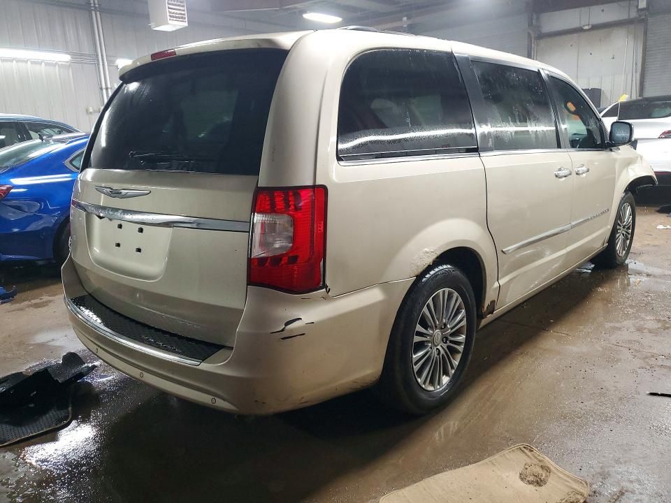 2013 Chrysler Town & Country Touring l