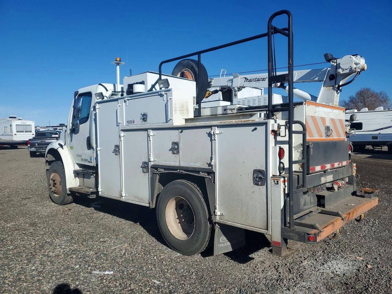 2010 Freightliner Business Class M2 Utility / Service Truck