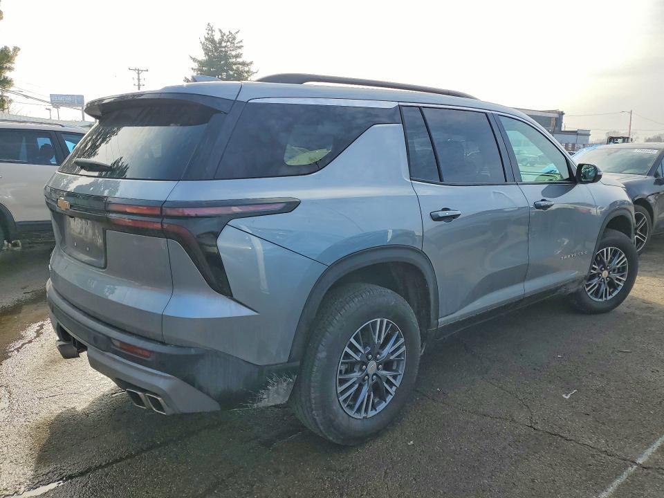 2025 Chevrolet Traverse lt