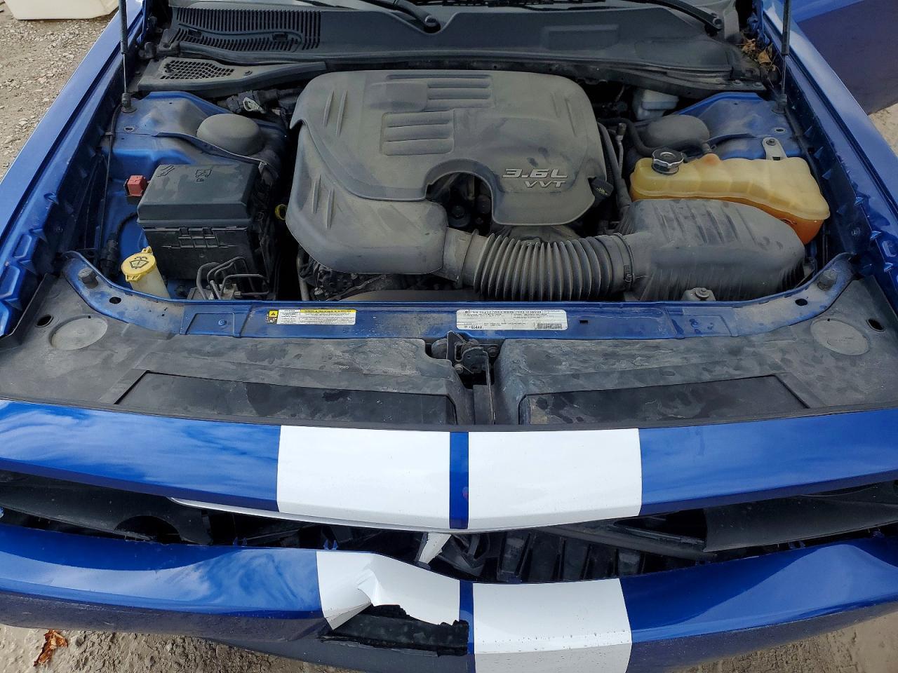 2012 Dodge Challenger sxt