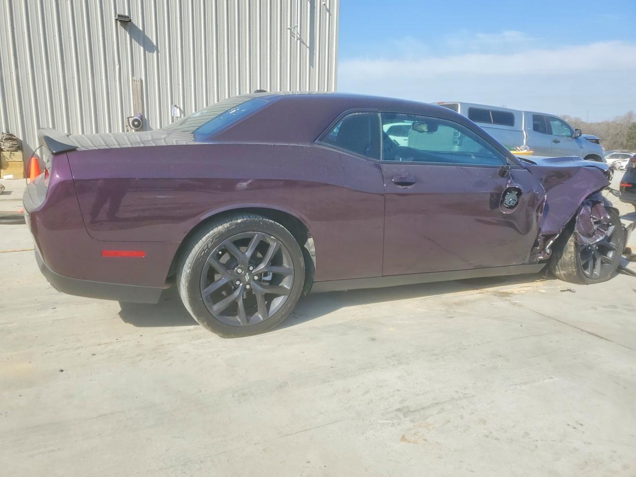 2022 Dodge Challenger sxt