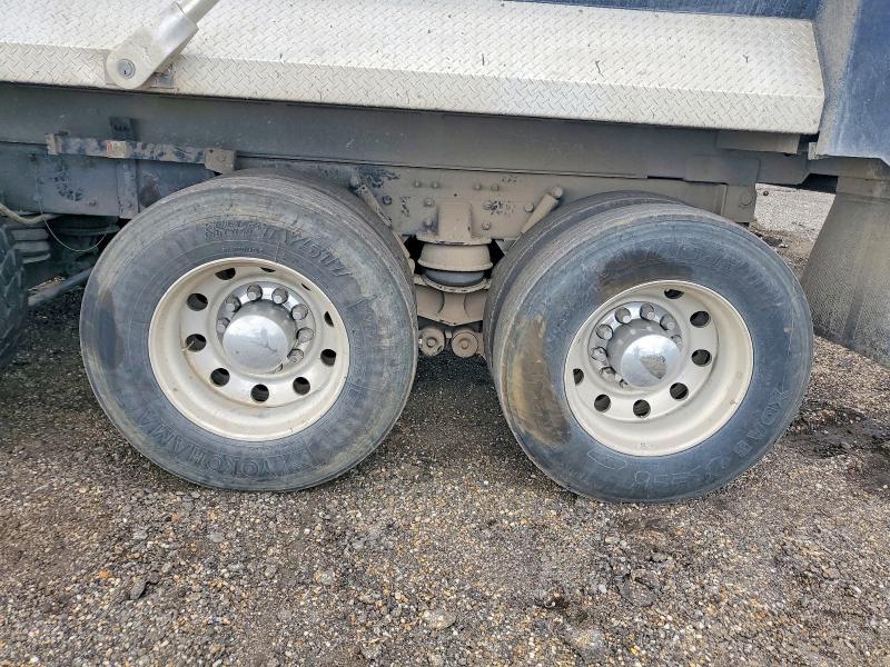 2026 Kenworth T880 Dump Truck