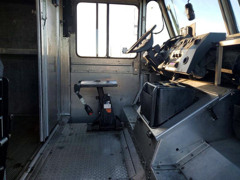 2013 Freigliner Chassis M Line WALK-IN Van