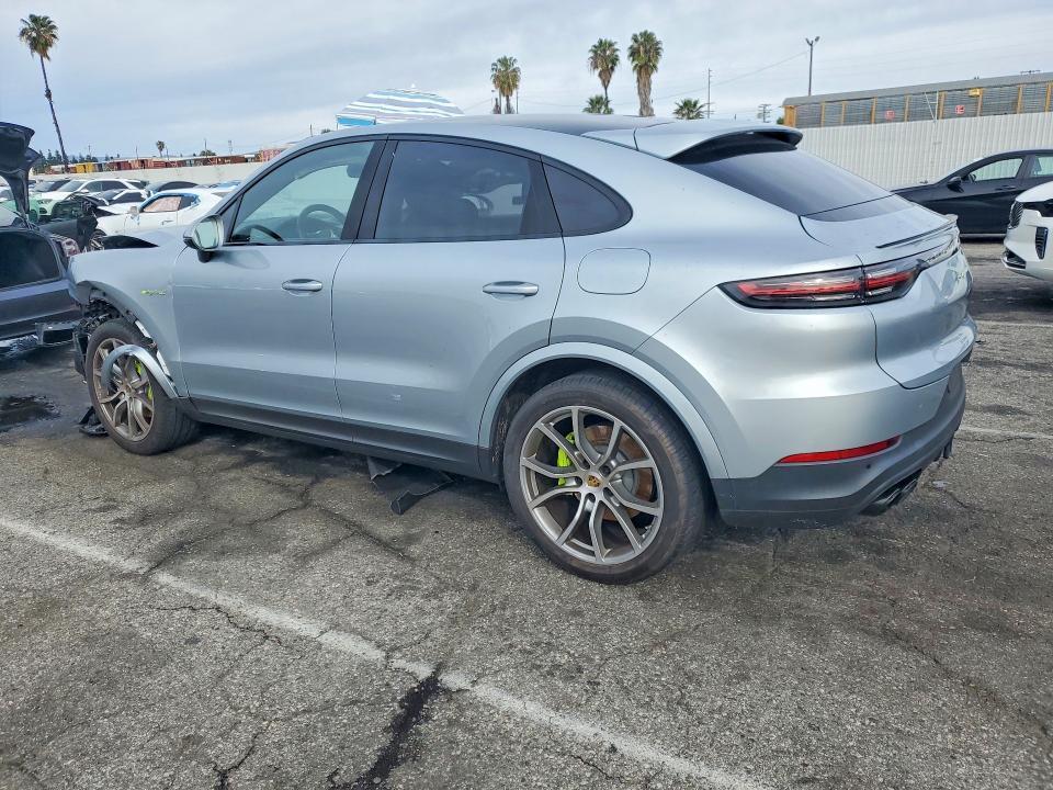 2022 Porsche Cayenne e Hybrid Coupe