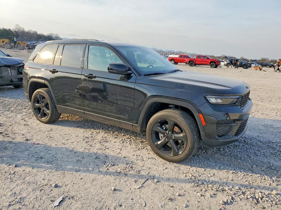 2024 Jeep Grand Cherokee Laredo