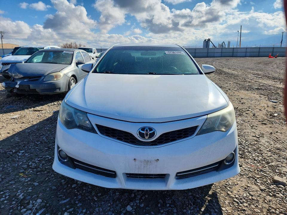 2014 Toyota Camry l