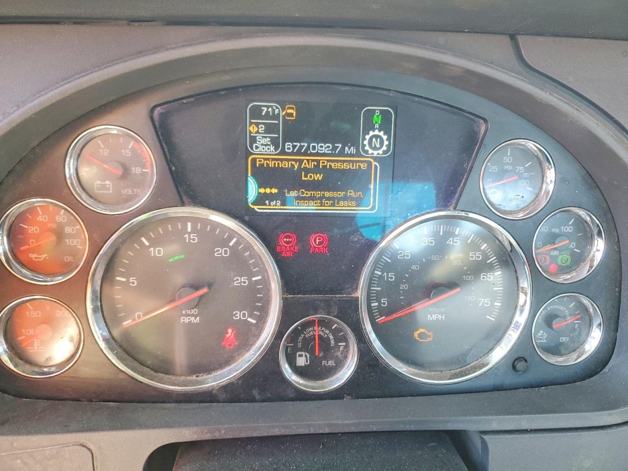 2020 Kenworth T880 Semi Truck